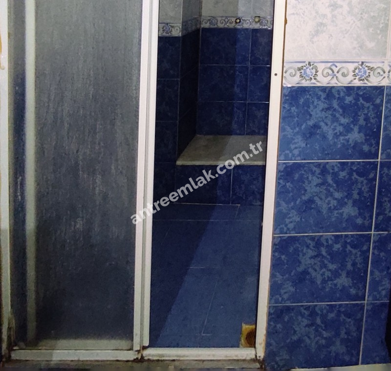 Antre Emlak'tan Satılık Bahçelievler'de Cadde Üstü 3+1,140 M2 Brüt Doğalgazlı Bakımlı Daire