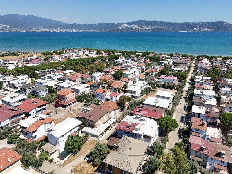 Didim Uslu Sitesinde Denize Çok Yakın Satılık Arsa