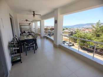 Akbük Arm Sitesi Satılık Eşyalı 2+1 Deniz Manzaralı Daire