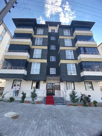 GÜVENAY - ÇORUM GÜLABİBEY MAH. BAĞCILAR HUZUR EVİ ÜSTÜ SATILIK 3+1 DAİRE