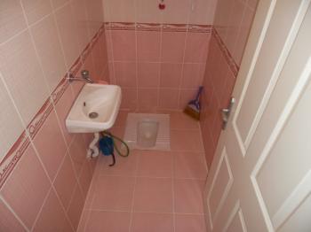 ÇORLUDA RESMİ KURUM VE FABRİKA SERVİS GÜZERGAHINA YAKIN EŞYALI 2+1 DAİRE 