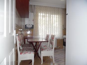 ÇORLUDA RESMİ KURUM VE FABRİKA SERVİS GÜZERGAHINA YAKIN EŞYALI 2+1 DAİRE 