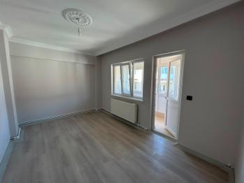 * AFYON ÜÇOK EMLAKTAN MAREŞAL FEVZİ ÇAKMAK MAH 3+1 115M² TEMİZ BAKIMLI SATILIK DAİRE * 