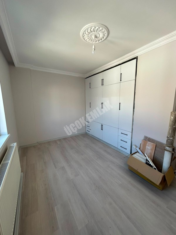 * AFYON ÜÇOK EMLAKTAN MAREŞAL FEVZİ ÇAKMAK MAH 3+1 115M² TEMİZ BAKIMLI SATILIK DAİRE * 