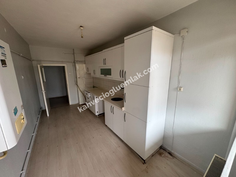 KAHVECİOĞLU EMLAK'DAN AKDEĞİRMEN MAH SATILIK DAİRE