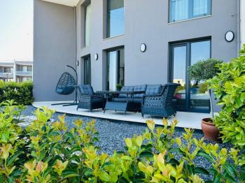 KKTC GİRNE LAPTADA DENİZ MANZARALI EŞYALI SATILIK 2+1 LOFT DAİRE