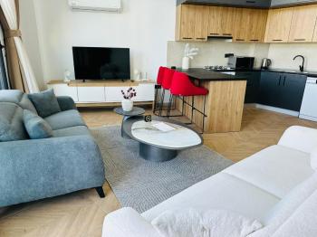 KKTC GİRNE LAPTADA DENİZ MANZARALI EŞYALI SATILIK 2+1 LOFT DAİRE