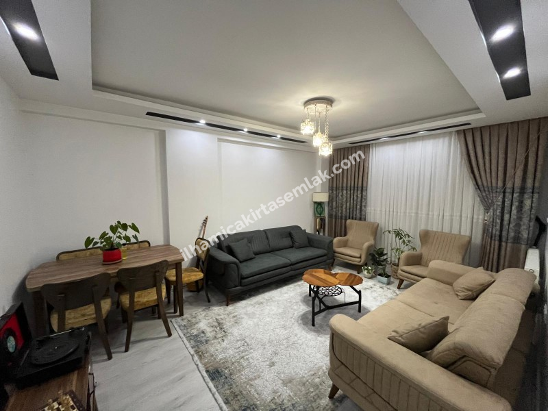 CUMHURİYET MAHALLESİNDE SATILIK GENİŞ 2+1 DAİRE