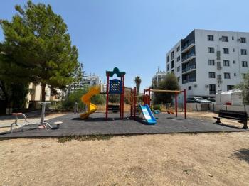 Kuzey Kıbrıs Girne Merkezde Yeni Askeri Hastaneye 200 M Mesafede 2+1 Sıfır Eşyalı Kiralık Daire 