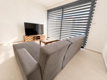 Kuzey Kıbrıs Girne Merkezde Yeni Askeri Hastaneye 200 M Mesafede 2+1 Sıfır Eşyalı Kiralık Daire 