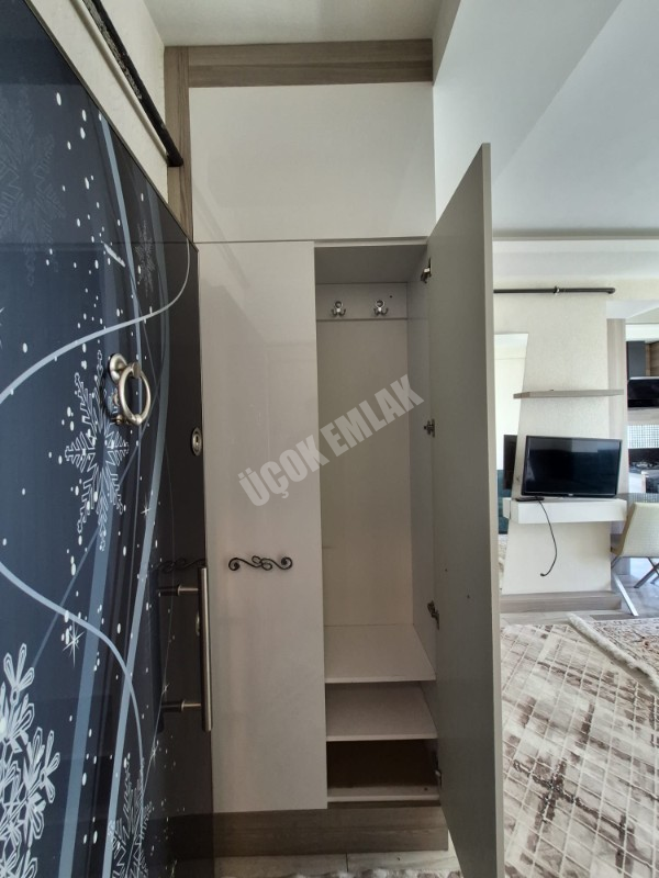 AFYON ÜÇOK EMLAKTAN ZAFER MAH KİRALIK LÜX 1+1 EŞYALI MERKEZİ KONUMDA DAİRE