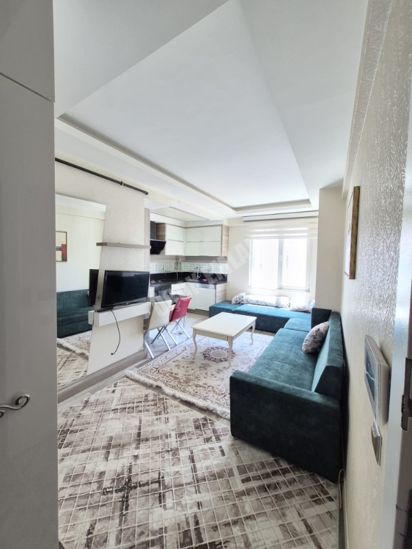 AFYON ÜÇOK EMLAKTAN ZAFER MAH KİRALIK LÜX 1+1 EŞYALI MERKEZİ KONUMDA DAİRE