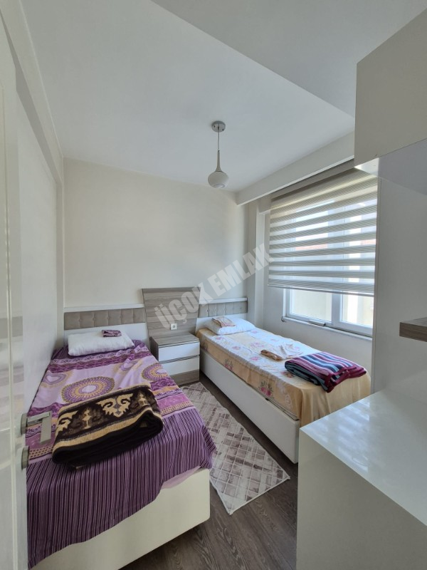 AFYON ÜÇOK EMLAKTAN ZAFER MAH KİRALIK LÜX 1+1 EŞYALI MERKEZİ KONUMDA DAİRE