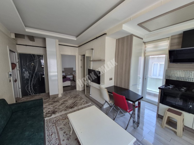AFYON ÜÇOK EMLAKTAN ZAFER MAH KİRALIK LÜX 1+1 EŞYALI MERKEZİ KONUMDA DAİRE