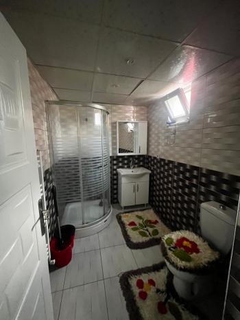 ÜNİVERSİTE BÖLGESİNDE KİRALIK EŞYALI 1+1 DAİRE