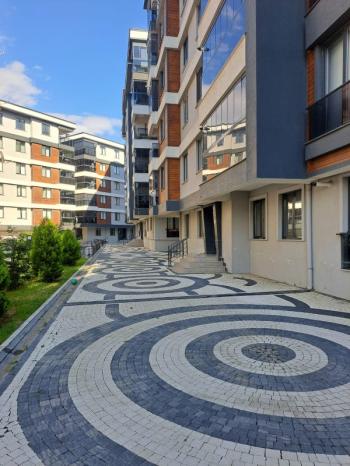 YAŞAM GARDEN SİTESİNDE BAHÇE KATI 2+1 AMERİKAN MUTFAKLI DAİRE 