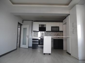 YAŞAM GARDEN SİTESİNDE BAHÇE KATI 2+1 AMERİKAN MUTFAKLI DAİRE 