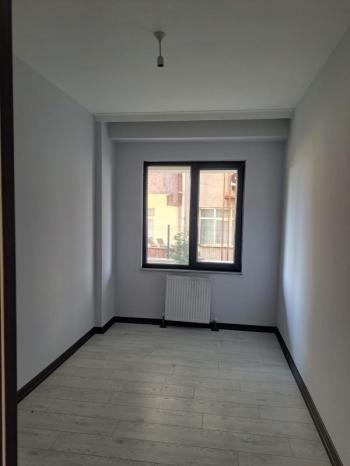 YAŞAM GARDEN SİTESİNDE BAHÇE KATI 2+1 AMERİKAN MUTFAKLI DAİRE 