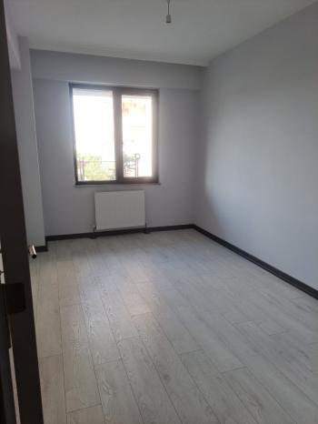 YAŞAM GARDEN SİTESİNDE BAHÇE KATI 2+1 AMERİKAN MUTFAKLI DAİRE 