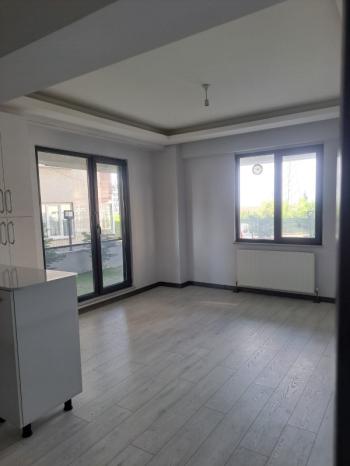 YAŞAM GARDEN SİTESİNDE BAHÇE KATI 2+1 AMERİKAN MUTFAKLI DAİRE 
