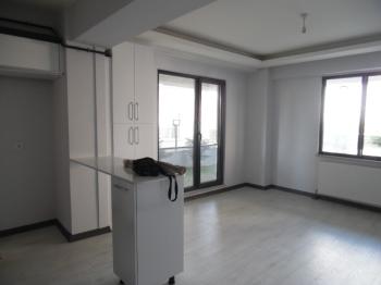 YAŞAM GARDEN SİTESİNDE BAHÇE KATI 2+1 AMERİKAN MUTFAKLI DAİRE 