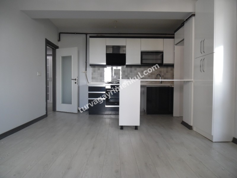 YAŞAM GARDEN SİTESİNDE BAHÇE KATI 2+1 AMERİKAN MUTFAKLI DAİRE 