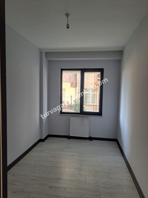 YAŞAM GARDEN SİTESİNDE BAHÇE KATI 2+1 AMERİKAN MUTFAKLI DAİRE 