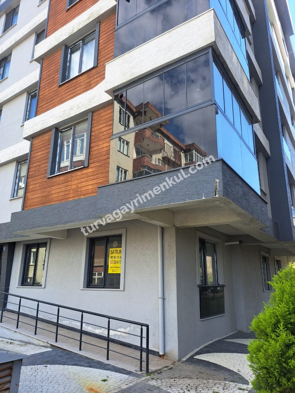 YAŞAM GARDEN SİTESİNDE BAHÇE KATI 2+1 AMERİKAN MUTFAKLI DAİRE 