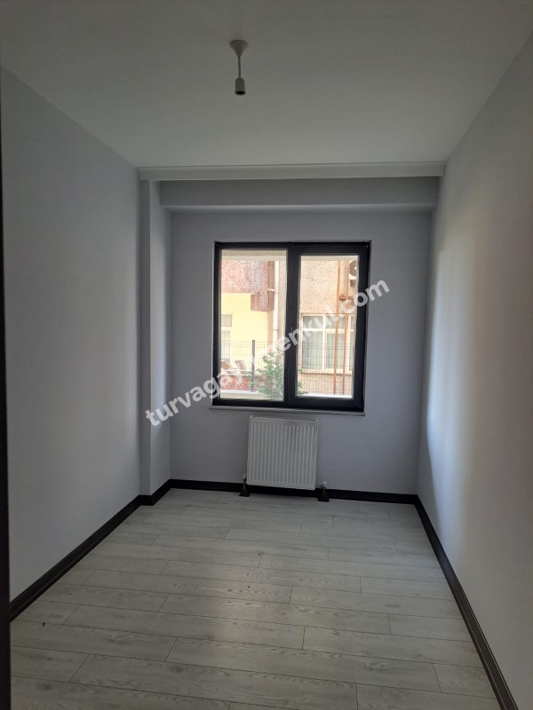 YAŞAM GARDEN SİTESİNDE BAHÇE KATI 2+1 AMERİKAN MUTFAKLI DAİRE 
