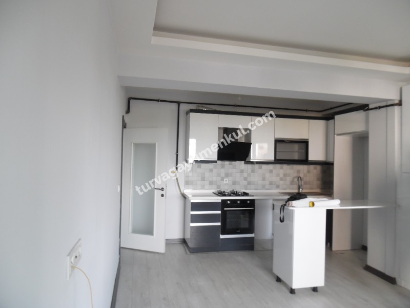 YAŞAM GARDEN SİTESİNDE BAHÇE KATI 2+1 AMERİKAN MUTFAKLI DAİRE 