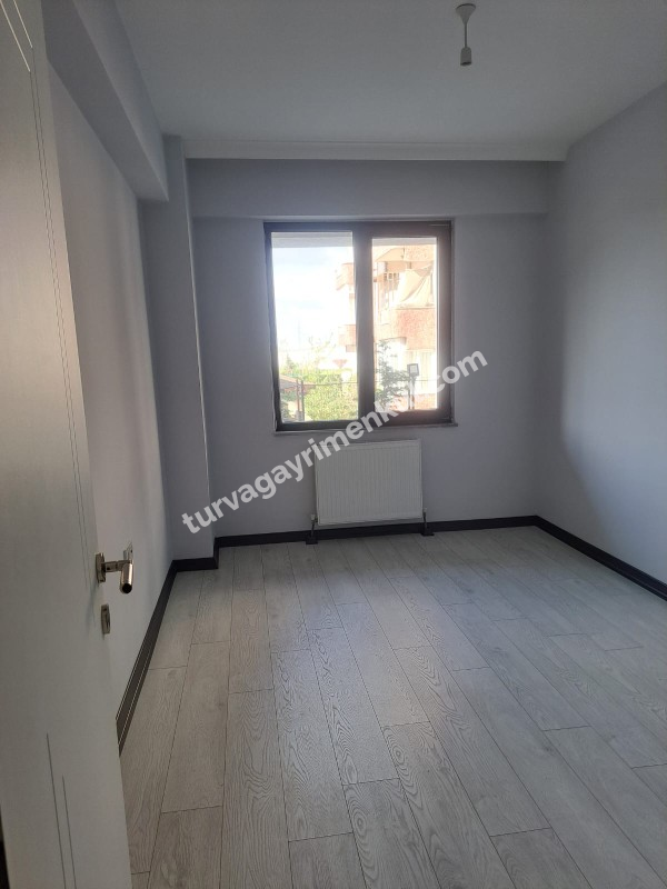 YAŞAM GARDEN SİTESİNDE BAHÇE KATI 2+1 AMERİKAN MUTFAKLI DAİRE 