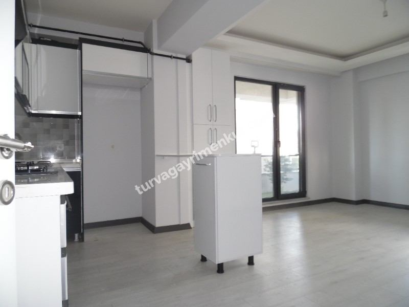 YAŞAM GARDEN SİTESİNDE BAHÇE KATI 2+1 AMERİKAN MUTFAKLI DAİRE 