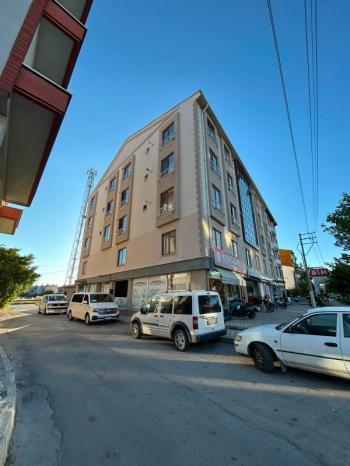 AFYON ÜÇOK EMLAKTAN OSMANGAZİ  MAH 1+1 50M² FULL EŞYALI TEMİZ BAKIMLI KİRALIK DAİRE 