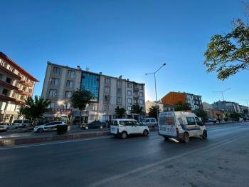AFYON ÜÇOK EMLAKTAN OSMANGAZİ  MAH 1+1 50M² FULL EŞYALI TEMİZ BAKIMLI KİRALIK DAİRE 