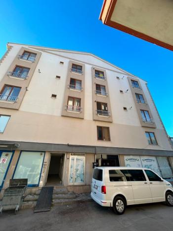 AFYON ÜÇOK EMLAKTAN OSMANGAZİ  MAH 1+1 50M² FULL EŞYALI TEMİZ BAKIMLI KİRALIK DAİRE 