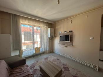 AFYON ÜÇOK EMLAKTAN OSMANGAZİ  MAH 1+1 50M² FULL EŞYALI TEMİZ BAKIMLI KİRALIK DAİRE 