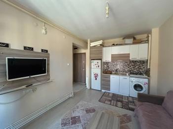 AFYON ÜÇOK EMLAKTAN OSMANGAZİ  MAH 1+1 50M² FULL EŞYALI TEMİZ BAKIMLI KİRALIK DAİRE 