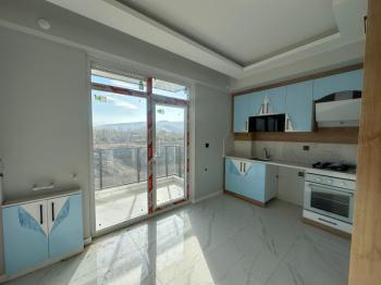 * AFYON ÜÇOK EMLAKTAN MAREŞAL FEVZİ ÇAKMAK MAH 2+1 85M² SIFIR SATILIK DAİRE *