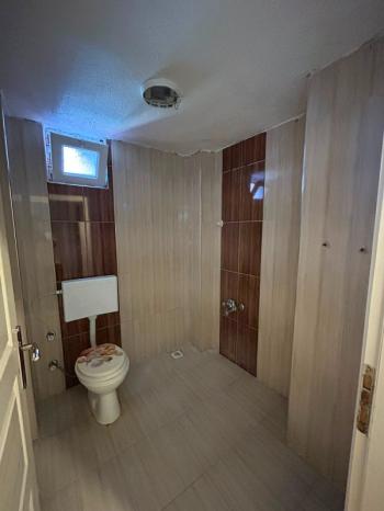 *AFYON ÜÇOK EMLAKTAN ATAKÖY MAH 2+1 100M² TEMİZ BAKIMLI KİRALIK DAİRE *