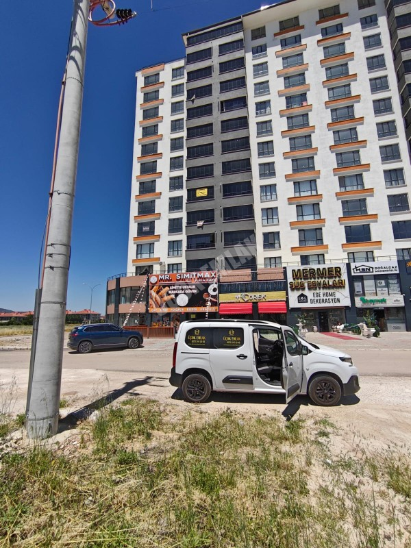 * AFYON ÜÇOK EMLAKTAN ERKMEN CUMHURİYET MAH 4+1 160M² HAVUZLU LÜKS SATILIK DAİRE *