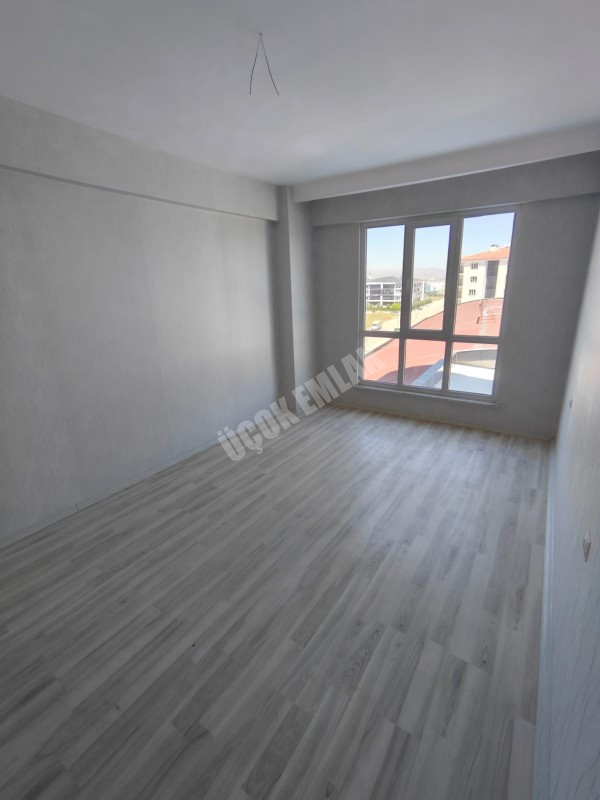 * AFYON ÜÇOK EMLAKTAN ERKMEN CUMHURİYET MAH 4+1 160M² HAVUZLU LÜKS SATILIK DAİRE *