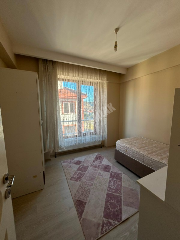 AFYON ÜÇOK EMLAKTAN OSMANGAZİ  MAH 1+1 50M² FULL EŞYALI TEMİZ BAKIMLI KİRALIK DAİRE 