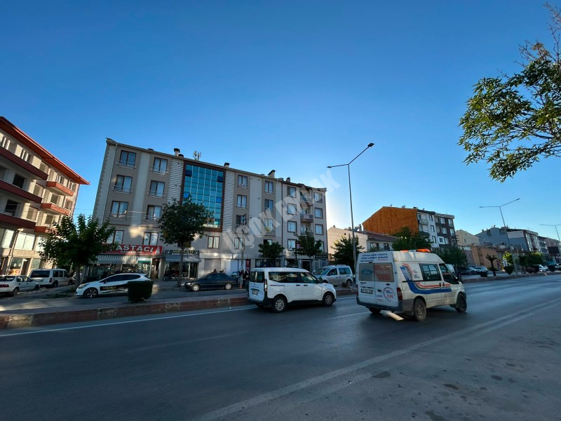 AFYON ÜÇOK EMLAKTAN OSMANGAZİ  MAH 1+1 50M² FULL EŞYALI TEMİZ BAKIMLI KİRALIK DAİRE 