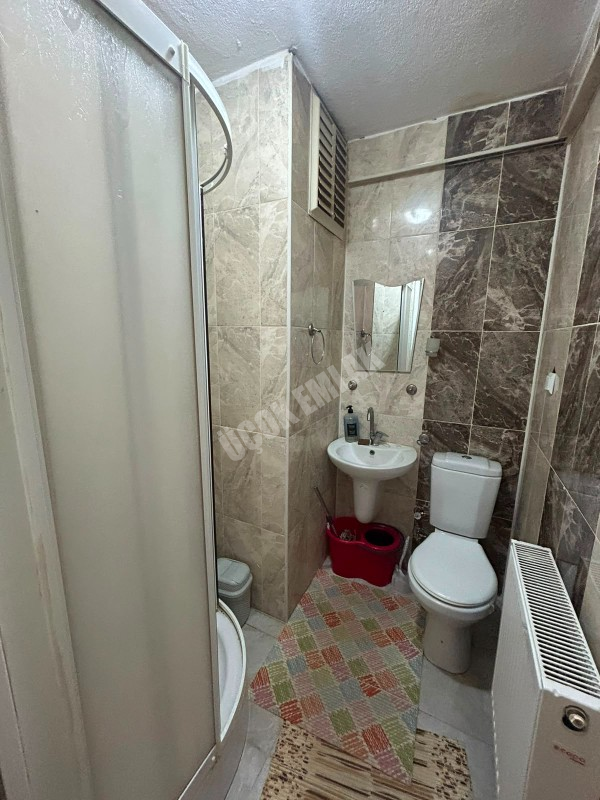 AFYON ÜÇOK EMLAKTAN OSMANGAZİ  MAH 1+1 50M² FULL EŞYALI TEMİZ BAKIMLI KİRALIK DAİRE 