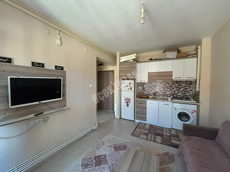 AFYON ÜÇOK EMLAKTAN OSMANGAZİ  MAH 1+1 50M² FULL EŞYALI TEMİZ BAKIMLI KİRALIK DAİRE 