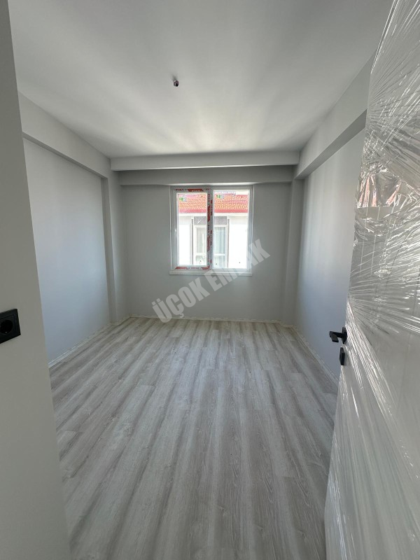 * AFYON ÜÇOK EMLAKTAN MAREŞAL FEVZİ ÇAKMAK MAH 2+1 85M² SIFIR SATILIK DAİRE *