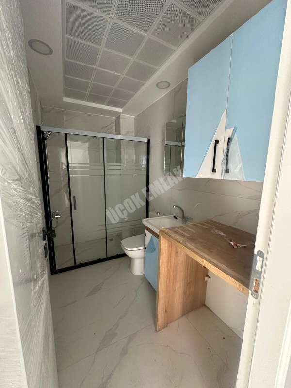 * AFYON ÜÇOK EMLAKTAN MAREŞAL FEVZİ ÇAKMAK MAH 2+1 85M² SIFIR SATILIK DAİRE *