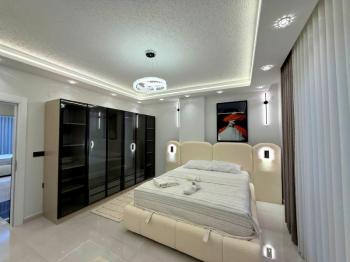Didim Akbükde Satılık Jakuzili, Hamamlı, Saunalı Tam Müstakil Villa