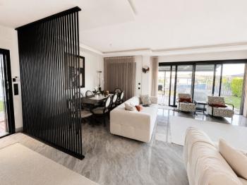 Didim Yeşilkent'te Satılık 5+1 Tripleks Villa | Denize 400 m