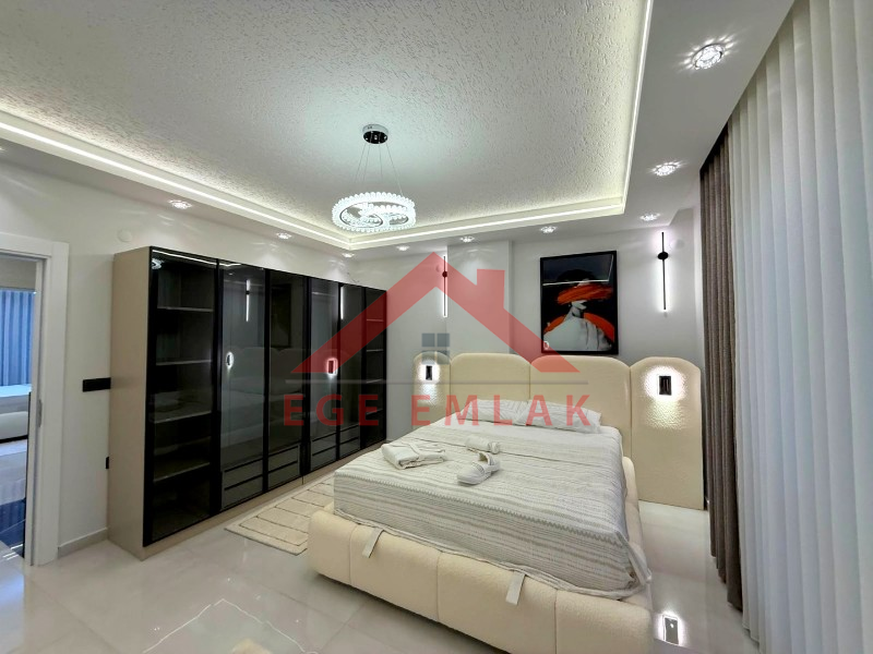 Didim Akbükde Satılık Jakuzili, Hamamlı, Saunalı Tam Müstakil Villa